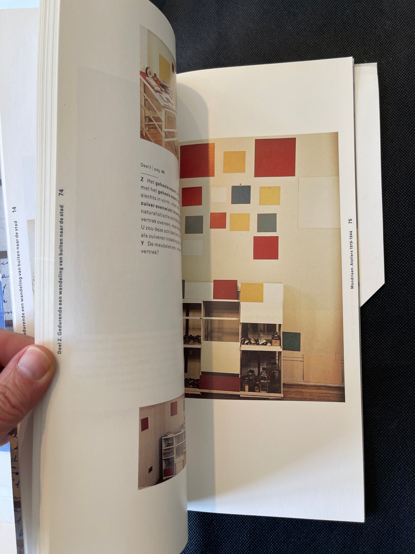 Rare Piet Mondriaan Dutch Art Set w/ Original Architectural Folding Case
Haags Gemeentemuseum, 1986